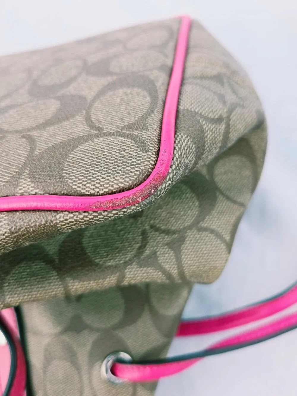 Authentic Coach Signature Drawstring Carry All Tote Pink Leather CC Print Bag